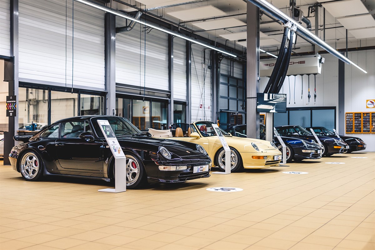 Porsche Centrum Gelderland 60 years Porsche 911 Exposition B16
